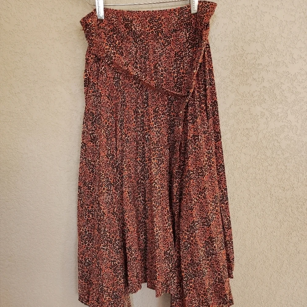 Topshop leopard print pleated midi skirt size 10